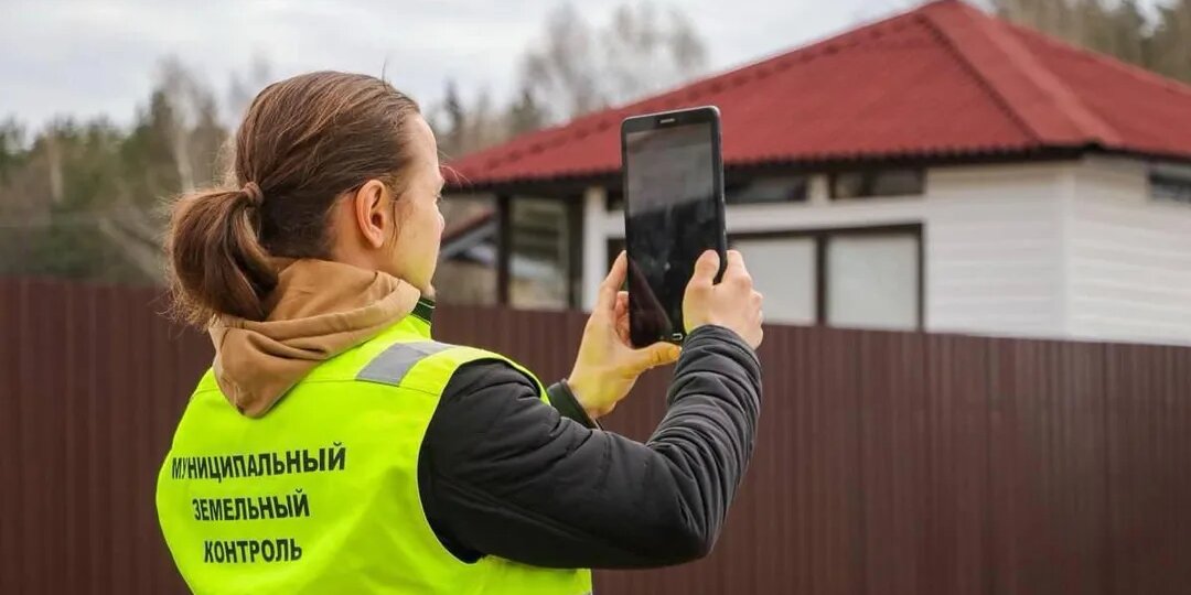 Одной из наиболее распространенных проблем Московской области остается самовольное занятие земли