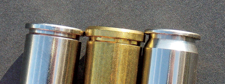 Патрон .45 Auto Rim (центрального воспламенения) имеет утяжелённый обод, что позволяло его использовать в револьверах, разработанных в 1917 году. Он совместим с патронами .45 Colt и .45 ACP, которые также имеют центральное воспламенение.