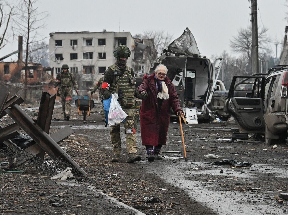    Эвакуация мирных жителей из Суджи© РИА Новости / Станислав Красильников
