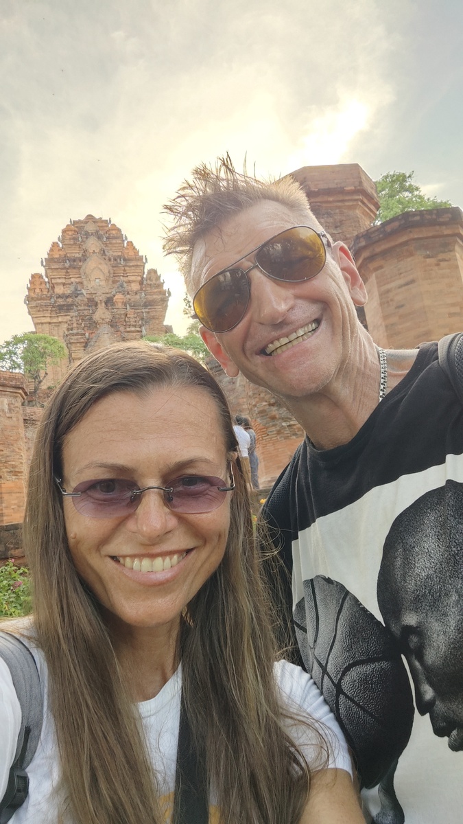 Всем привет! Это я с Палычем ))