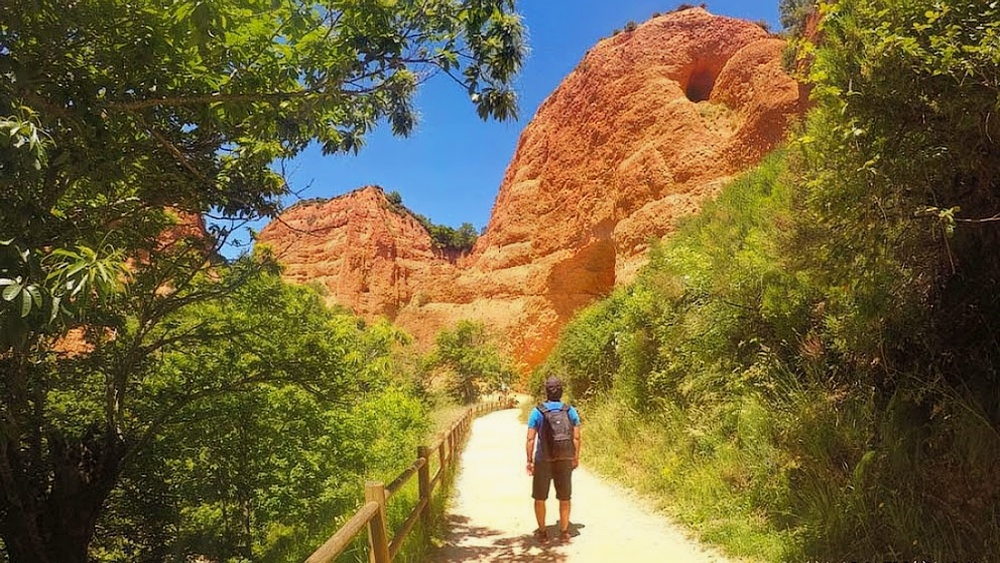 Сложно поверить, что в этих живописных скалах две тысячи лет назад добывали золото