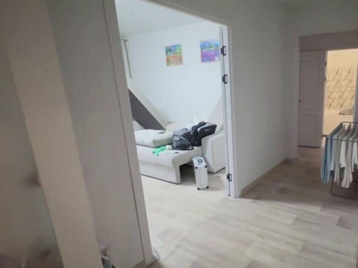    Квартира в одном из домов по улице 250-летия Челябинска, в которой было найдено тело пятилетнего ребёнка© Челябинский Следком/Telegram