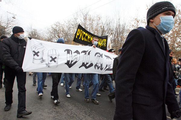    Московские националисты, участники «Русского марша», на Комсомольском проспекте, Москва, 2006 год / Михаил Фомичев/ТАСС