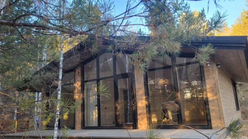     Атмосферный дом с баней и панорамными окнами «Авито»