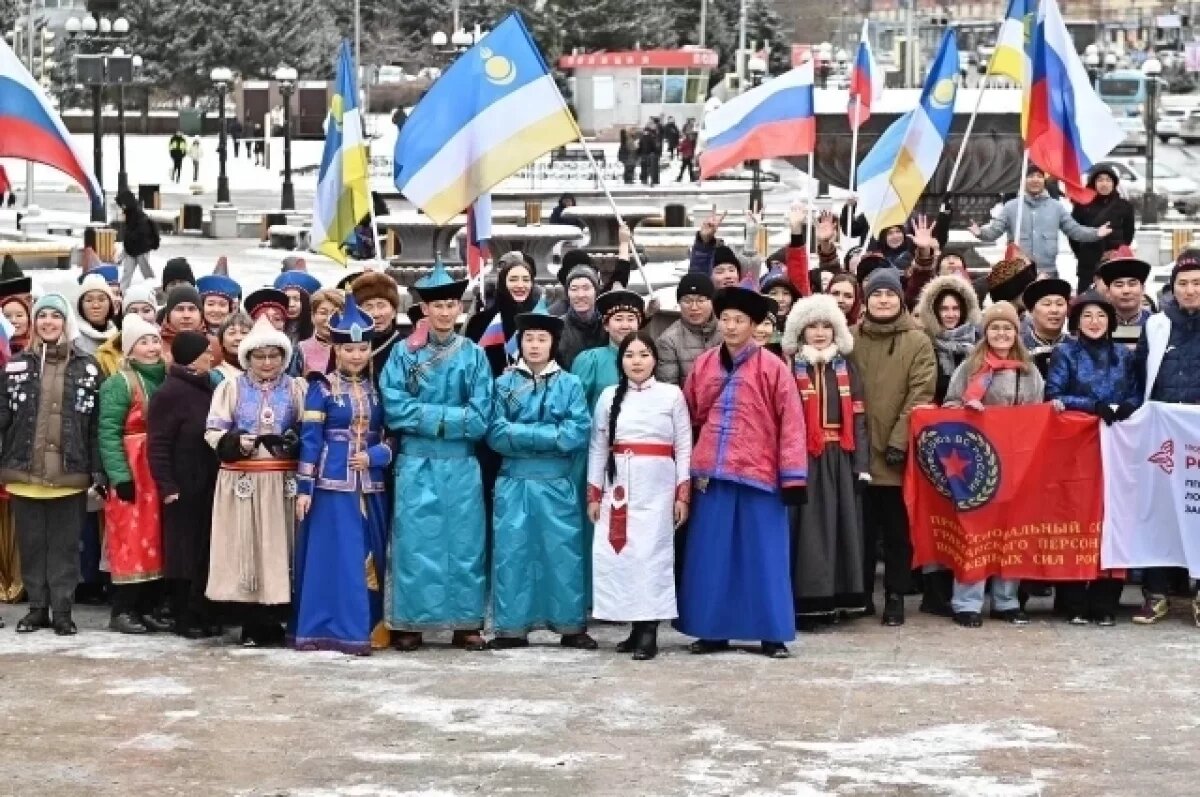    Алексей Цыденов поздравил жителей Бурятии с Днём народного единства