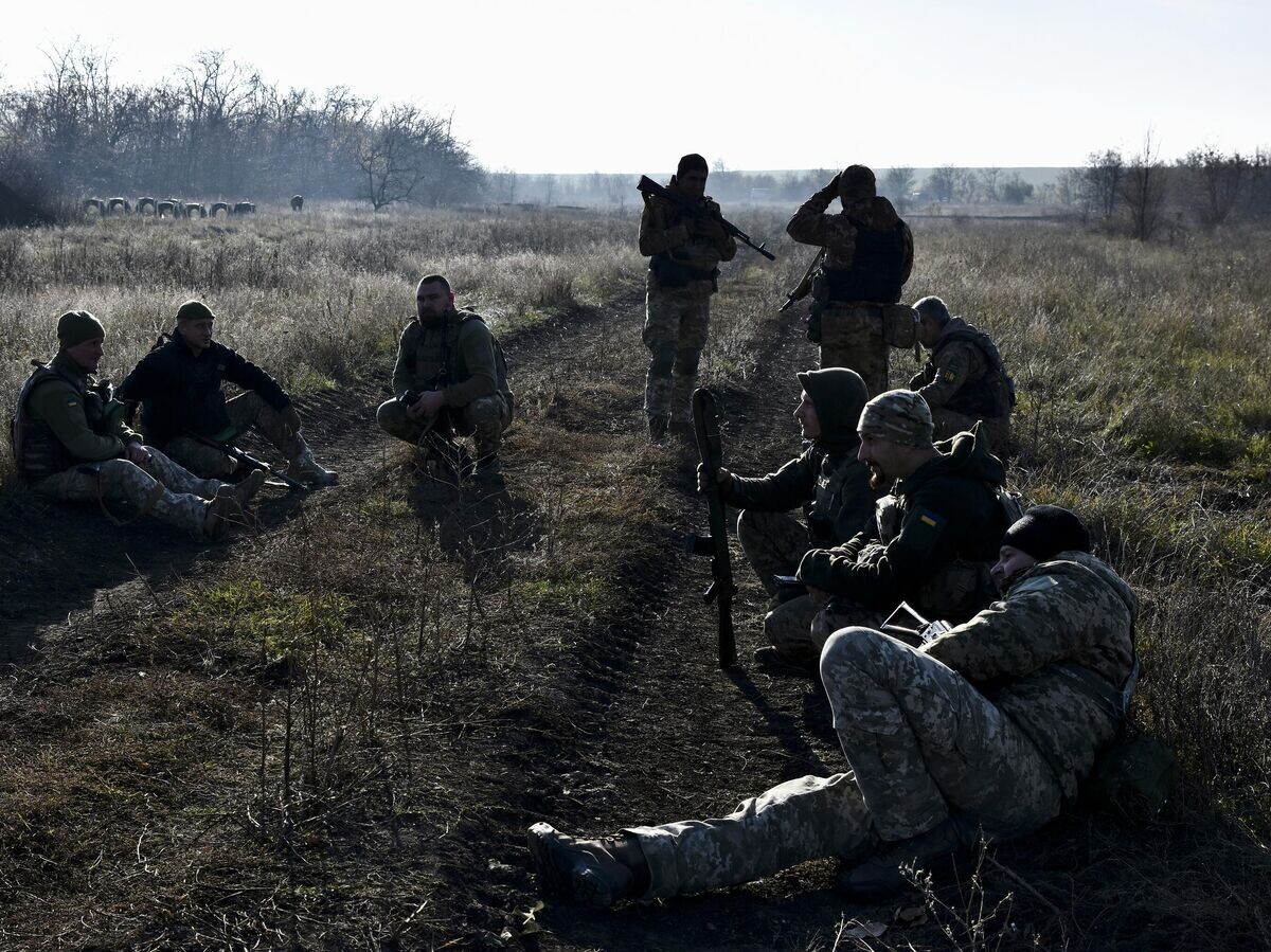    Украинские военные© AP Photo / Ukraine's 65th Mechanised Brigade