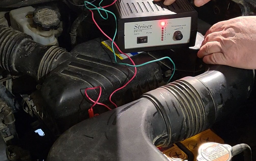 После зарядки АКБ машина не заводится: 3 частые причины, но дело не в них