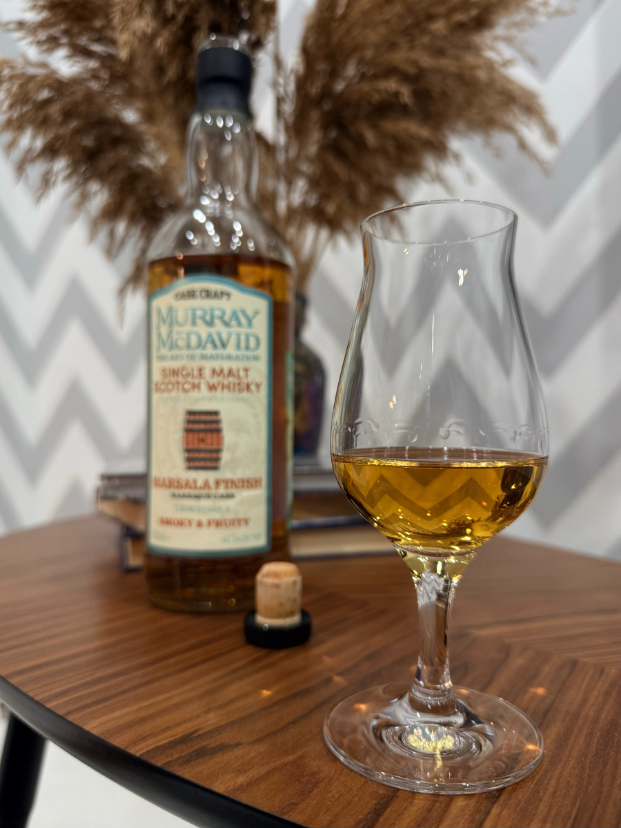 Цвет очень приятный и насыщенный.