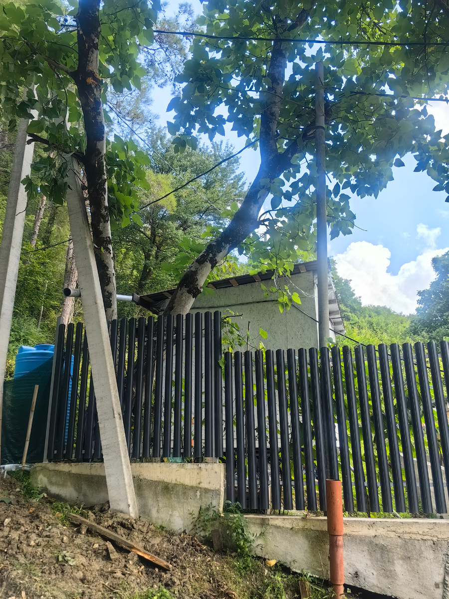 Угловой столб