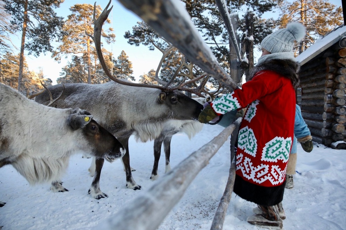    Владимир Путин учредил День коренных малочисленных народов России
