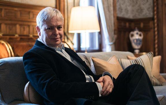 Джонатан Коу