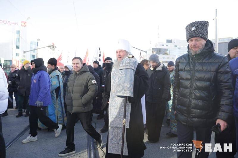    ЕАН. Митрополит и атаман