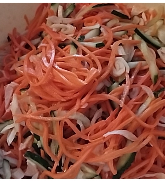 Легкий красивый салат