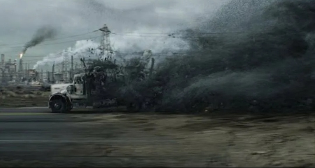 Маленьки "таракашки" поедают всё на своём пути (с) Кадр из фильма