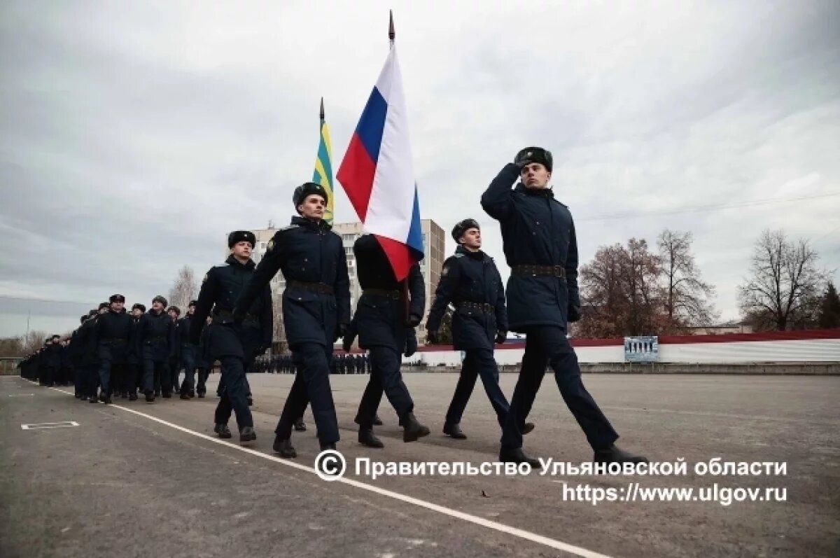    В Ульяновске начали готовить лётчиков ВТА и дальней авиации