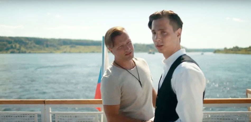 Кадр из сериала "Акушер" (2022)