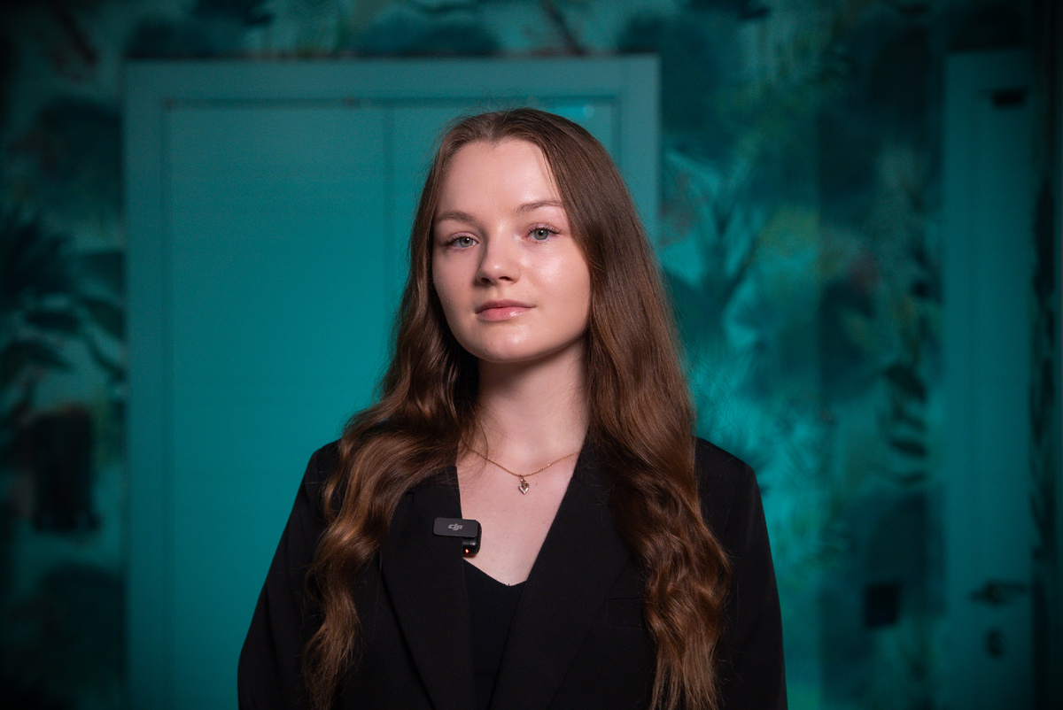 Софья Васильева, выпускница Санкт-Петербургского государственного экономического университета (СПбГЭУ), исполнитель дипломного проекта по заказу ИОГВ 2025