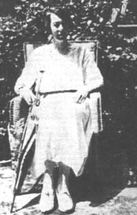 Dr Agnes R.H. Greig (доктор Агнесс Грейг) 