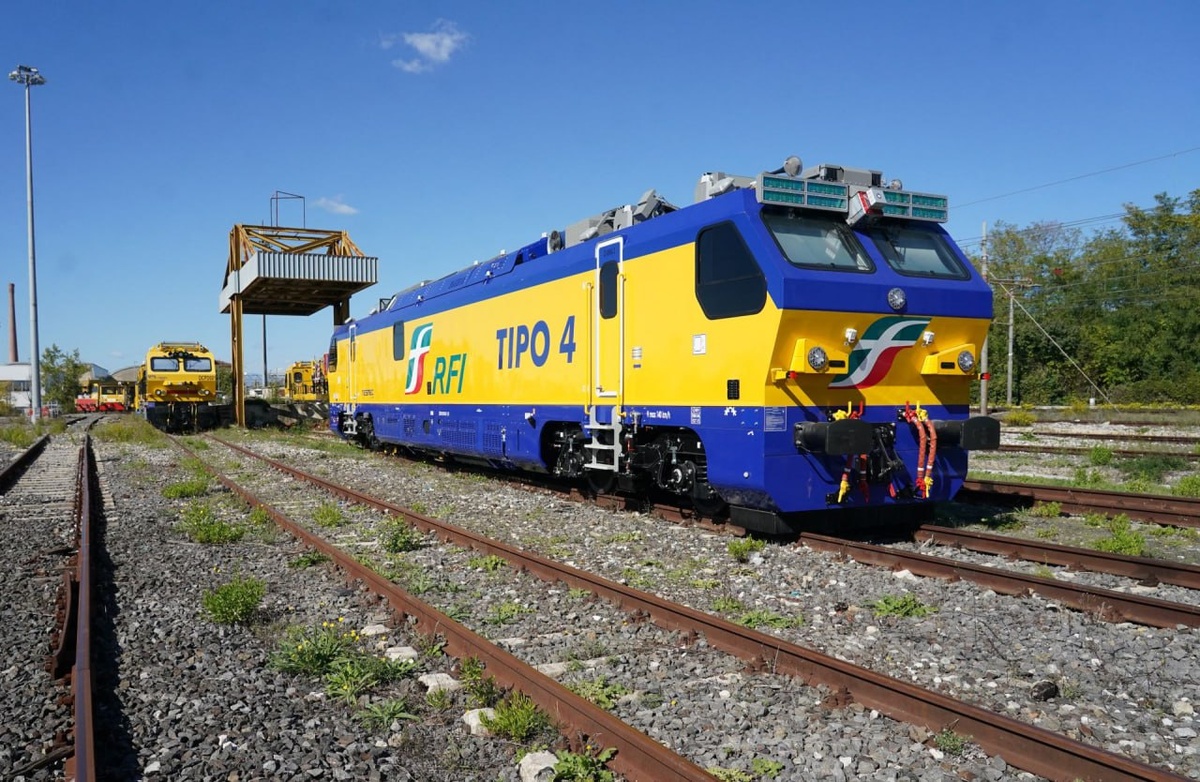  Диагностический комплекс нового поколения Tipo 4 производства Tesmec Rail для Италии. Источник: Marco Bucco/LaPresse