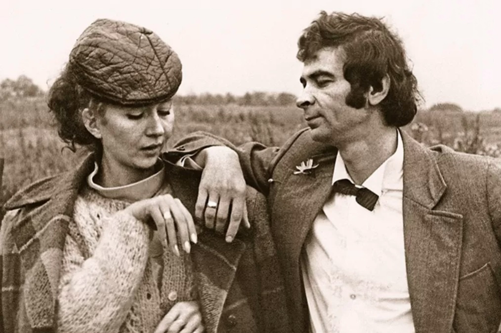 Илья Олейников с женой Ириной