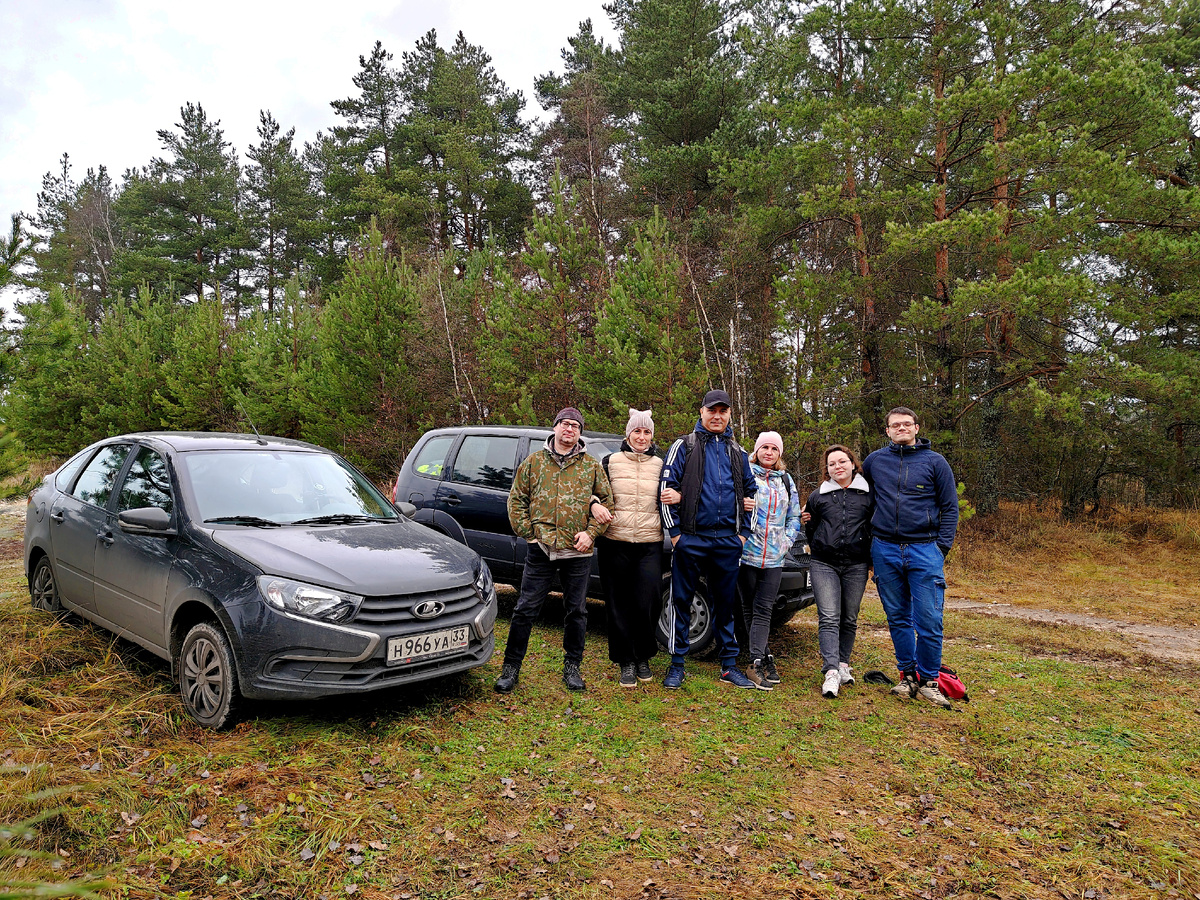 У деревни Зеленцино