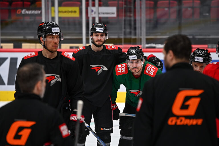    Фото: официальный сайт ХК «Авангард» Илья Федоров