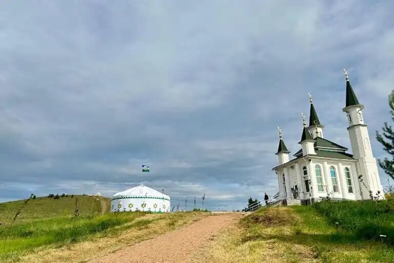    Накшбандийская мечеть Сахаба в Миякинском районе. Фото: т-г канал Sufi.rb