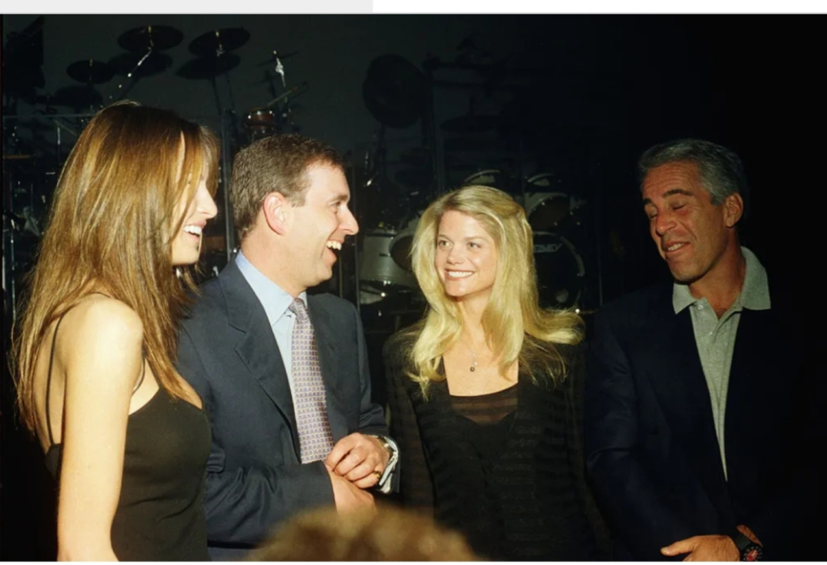 Мелани Трамп крайняя слева, а Эндрю второй слева. Начало нулевых. Эпштейн крайний справа