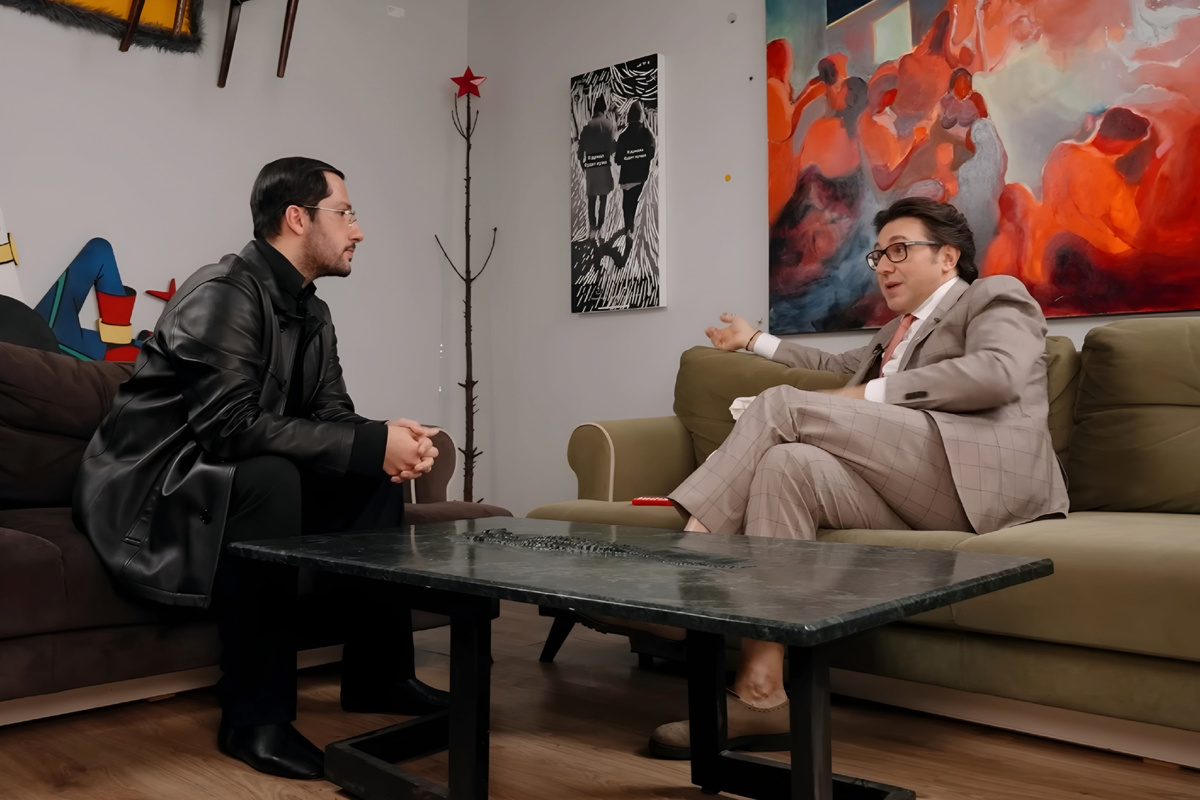 Алеко Надирян и Андрей Малахов. Фото: кадр из интервью "Шоу ALEKÓ IN MY BAG".