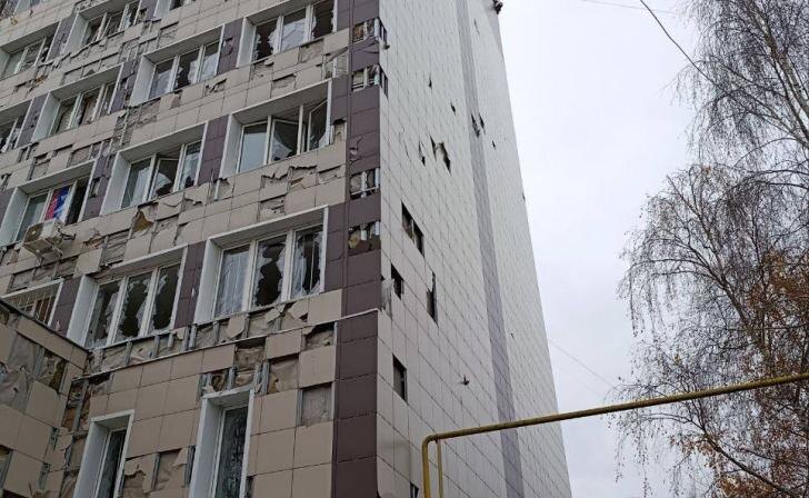    Комиссаров