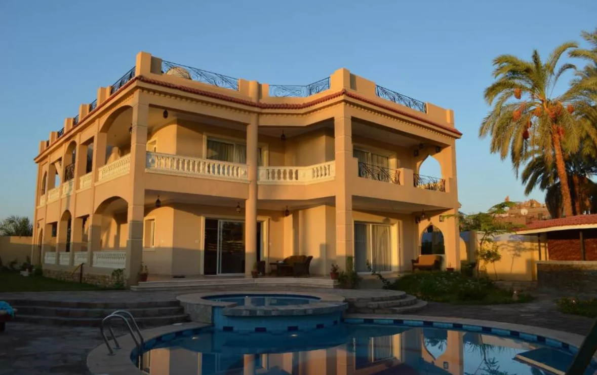 Дом на берегу моря