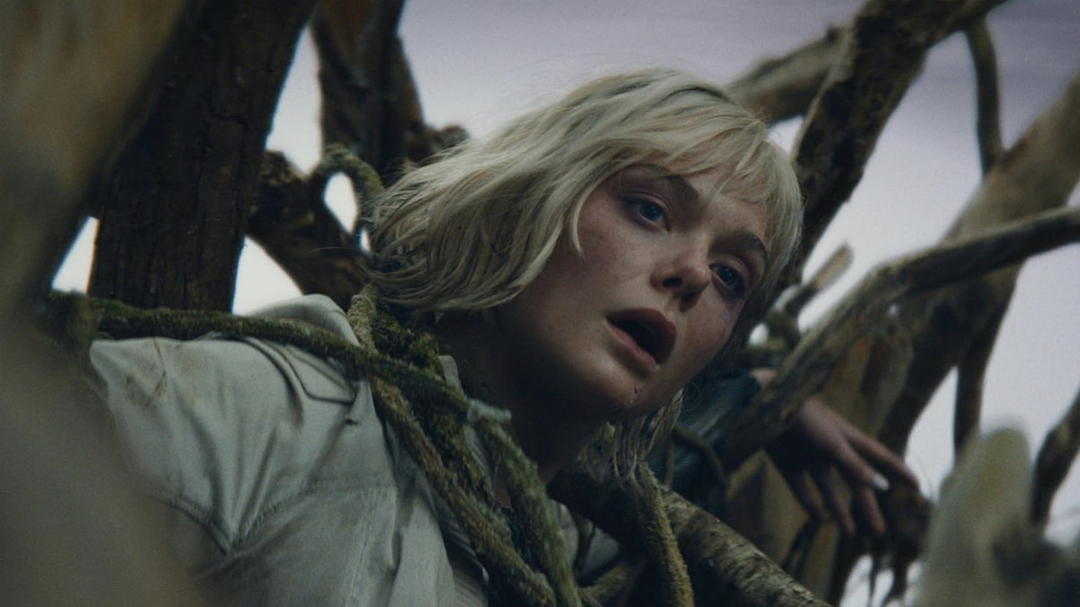 Кадр из фильма "Хищник: Планета смерти"