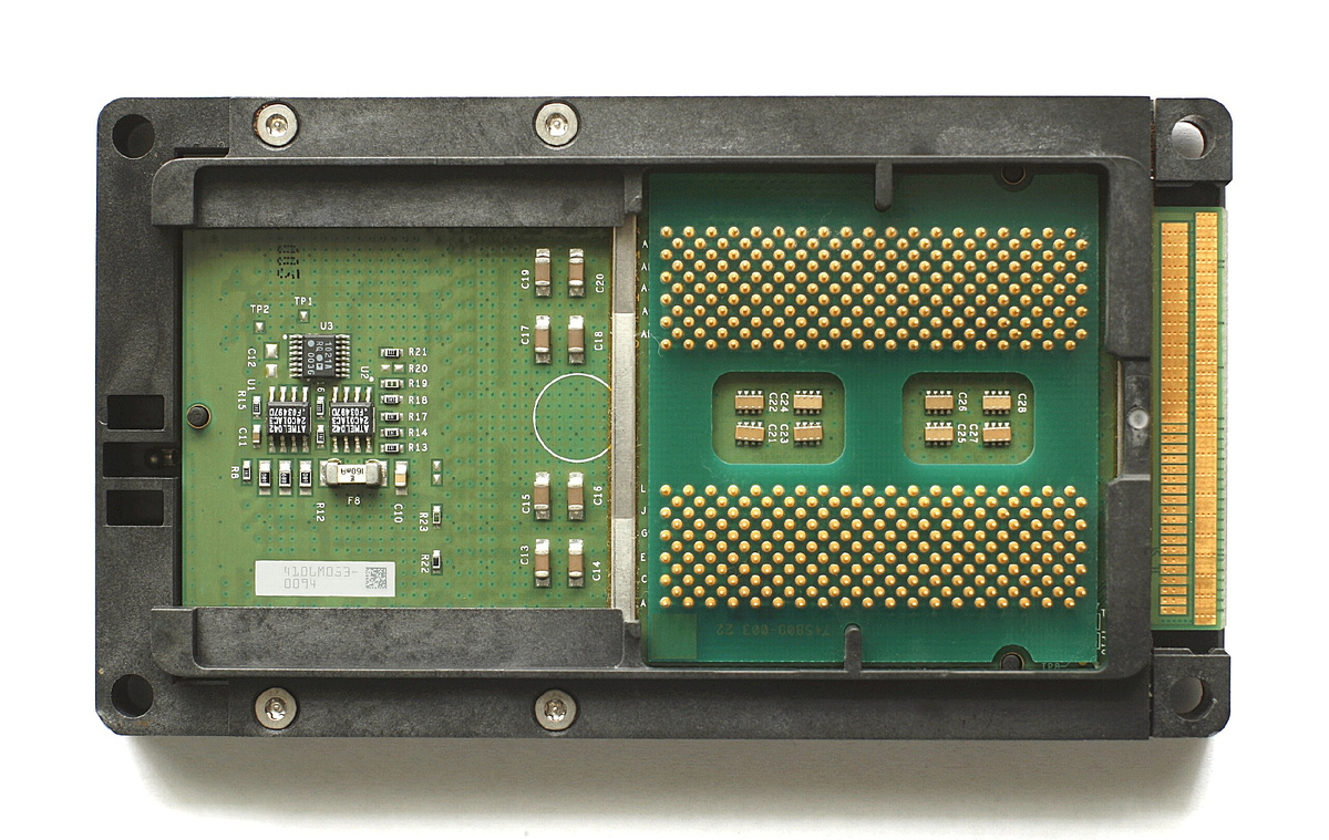 Intel Itanium, Wikimedia Commons