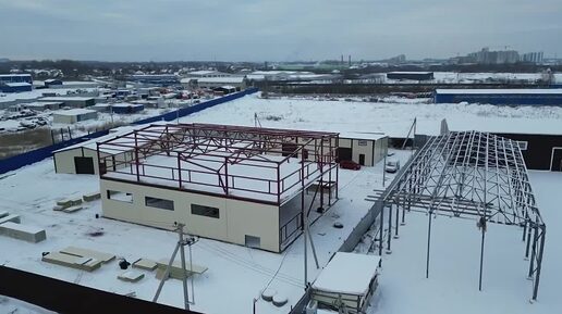 Үлкен кеуделер бассейндегі секс