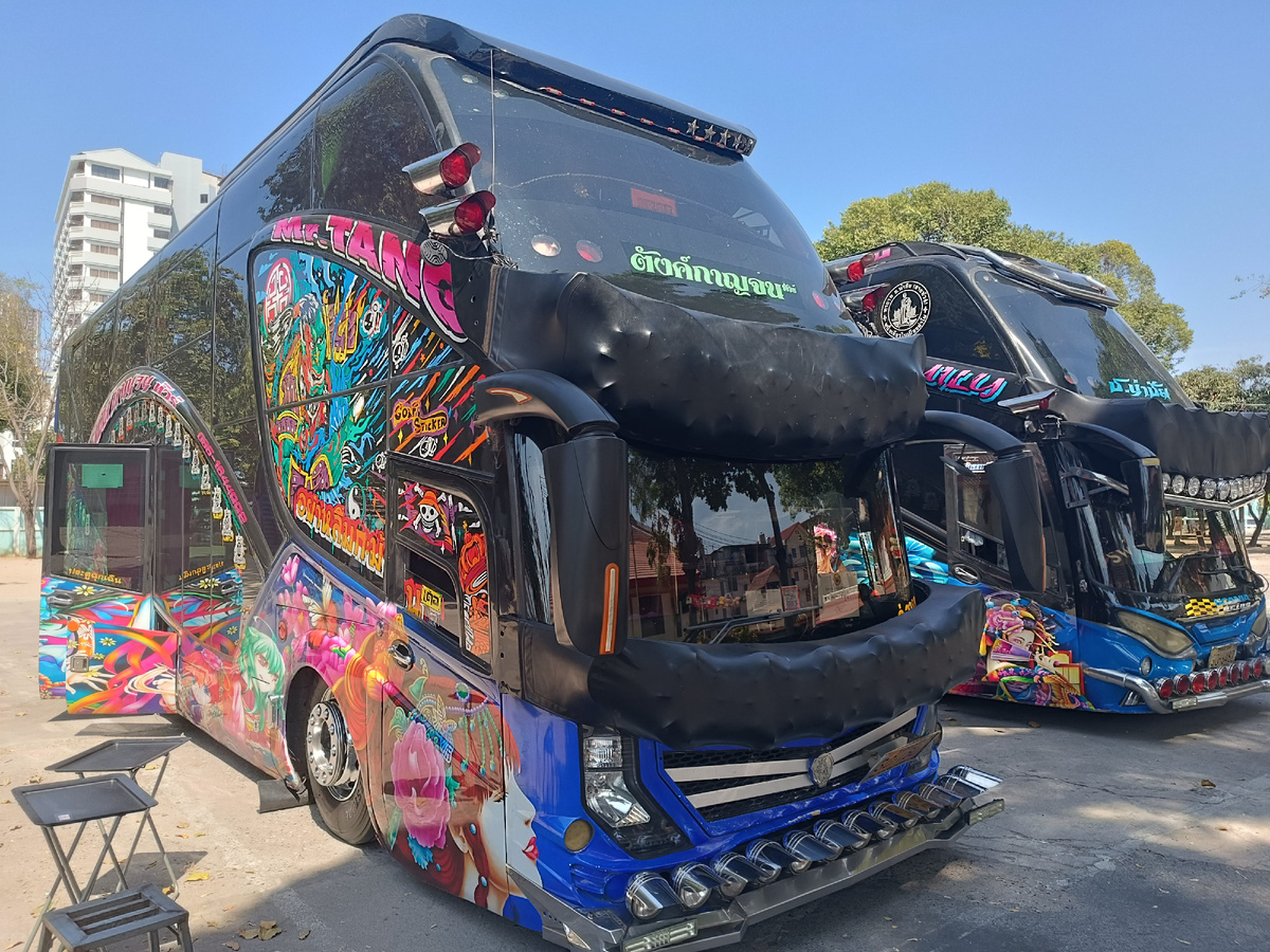 Туристические автобусы