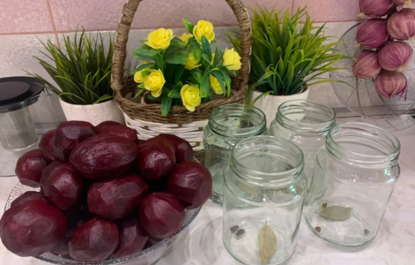 Для чего я мариную свёклу в банках? Такая свекла получается вкуснее вареной в разы...