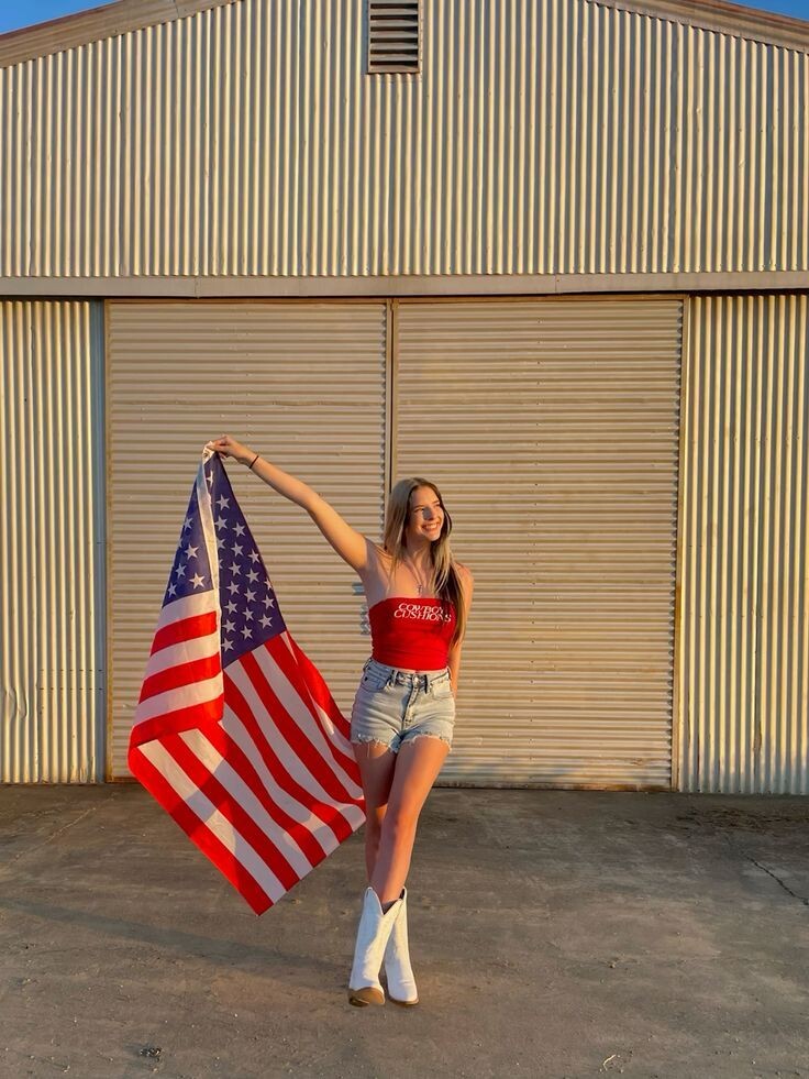 Хочешь свободно общаться с такими девчонками? Тогда учи инглиш! Источник: https://i.pinimg.com/736x/cc/3b/80/cc3b802c3e72cc4bdd722ed52891d659.jpg