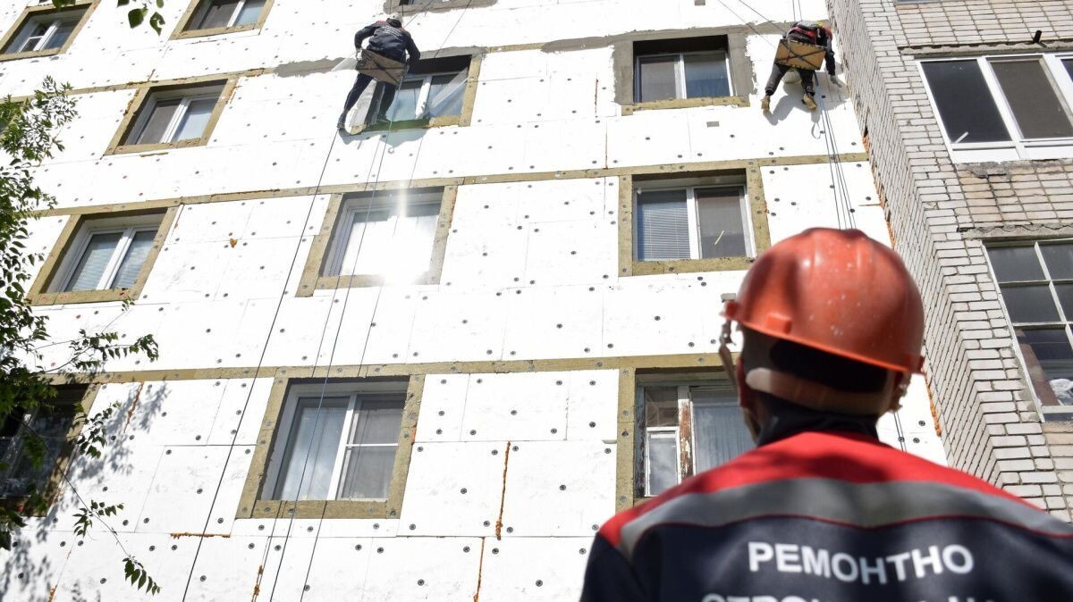     Ремонт. Источник: © РИА Новости Автор фото: Максим Богодвид