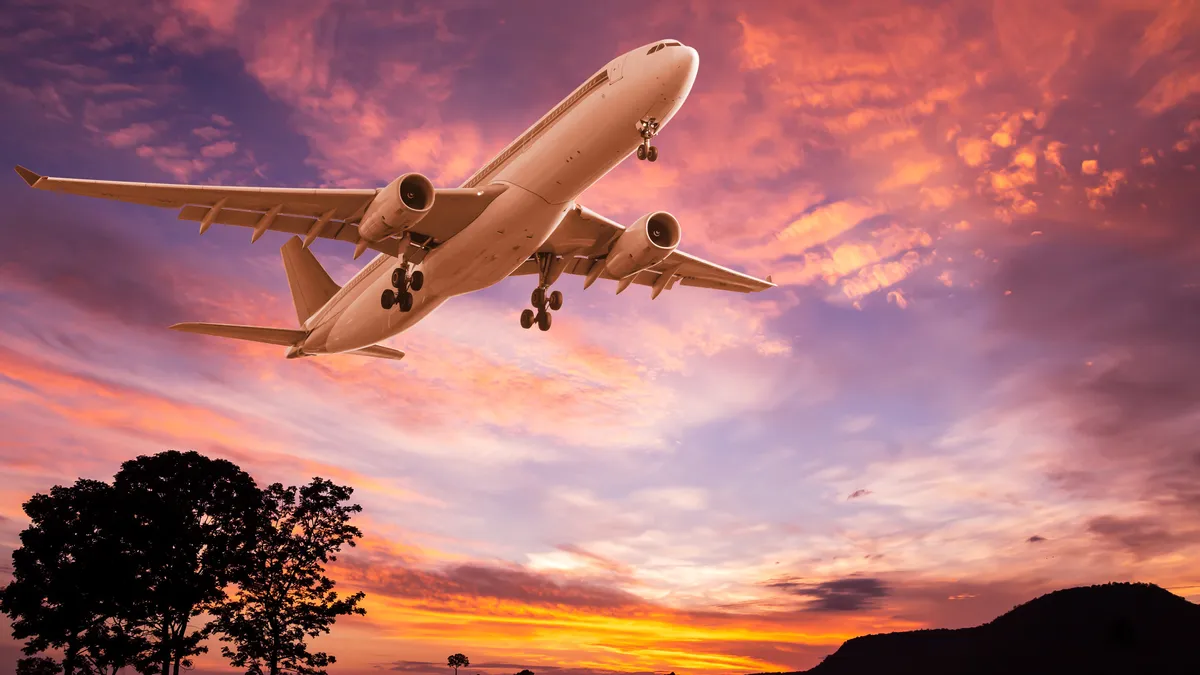 Летии-и-и-и-м!