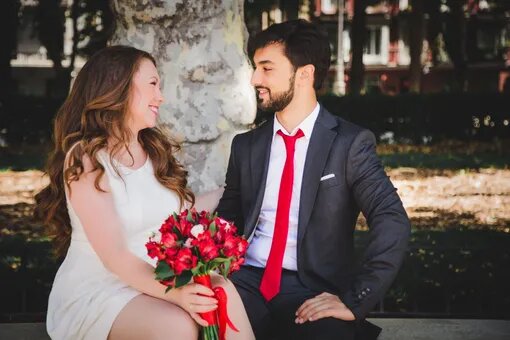 Источник: https://www.thevoicemag.ru/lifestyle/stil-zhizni/novaya-semya-obojaet-seledku-pod-shuboi-kak-ya-v-22-goda-pereehala-v-madrid-vyshla-zamuj-za-ispanca-i-otkryla-svoe-delo/