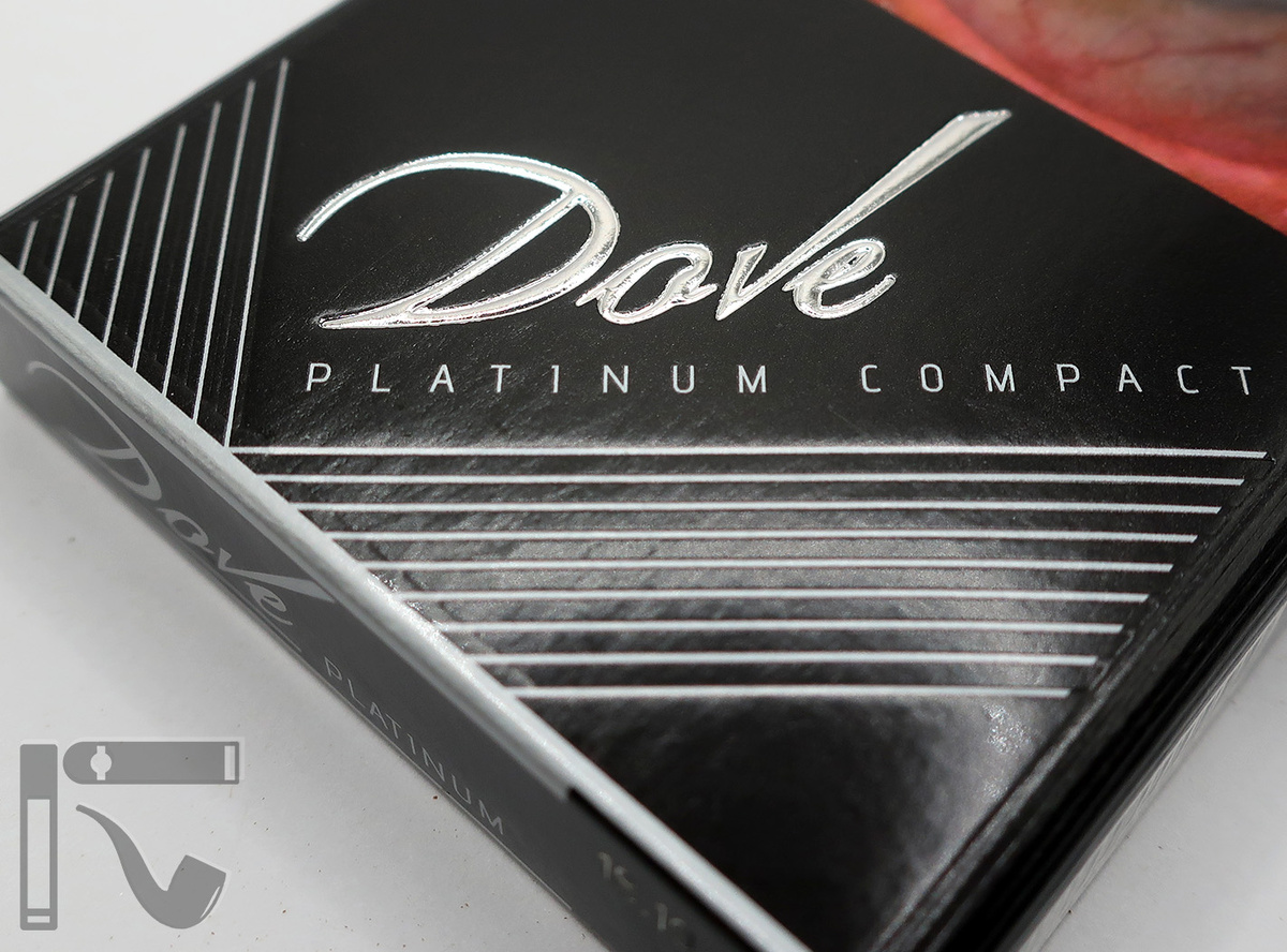 Сигареты Dove Platinum Compact. Фото: © канал "Уголок Курильщика"