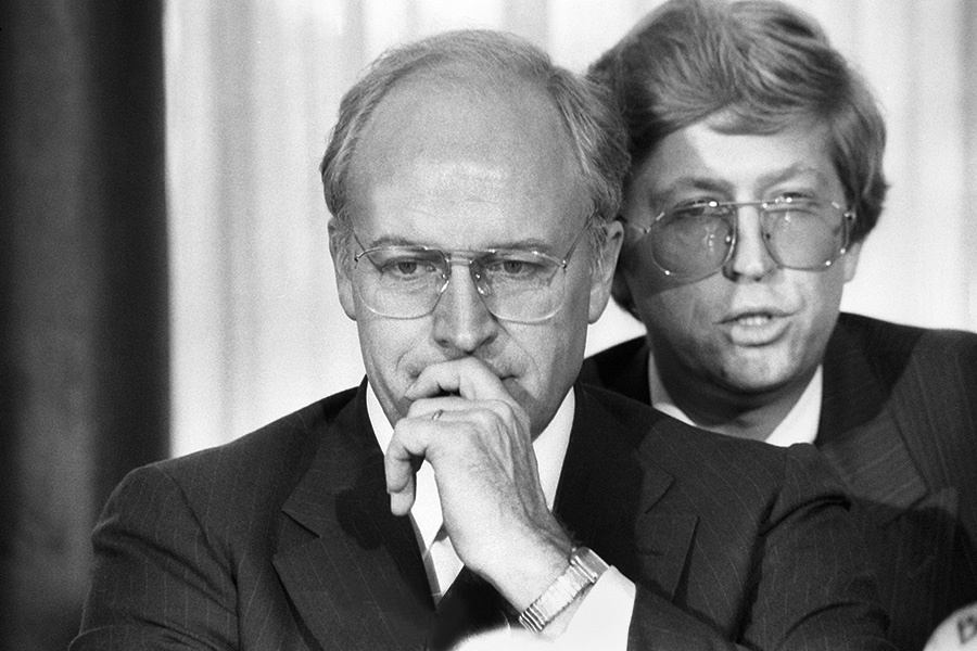 imago stock&people / Global Look Press📷Дик Чейни во время визита в Бонн, Германия, 27 октября 1989 года