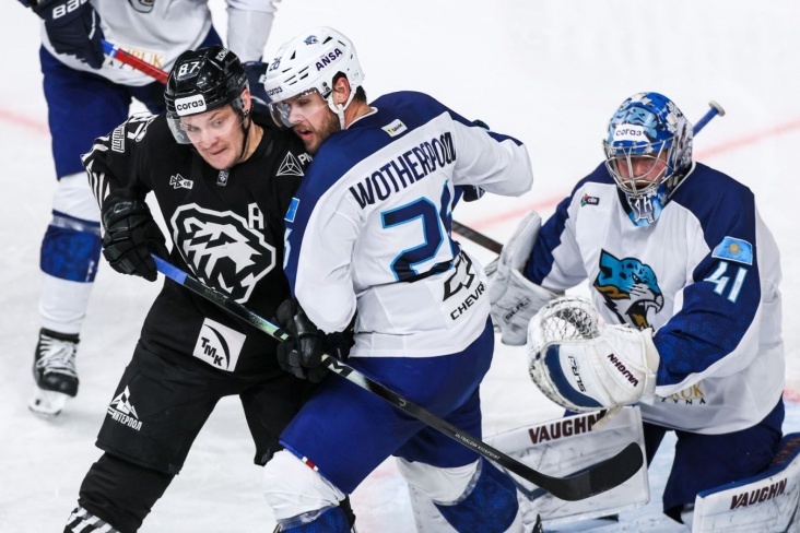https://www.championat.com/hockey/news-6228636-zaschitnik-barysa-tajler-uozerspun-vybyl-na-dlitelnyj-srok.html