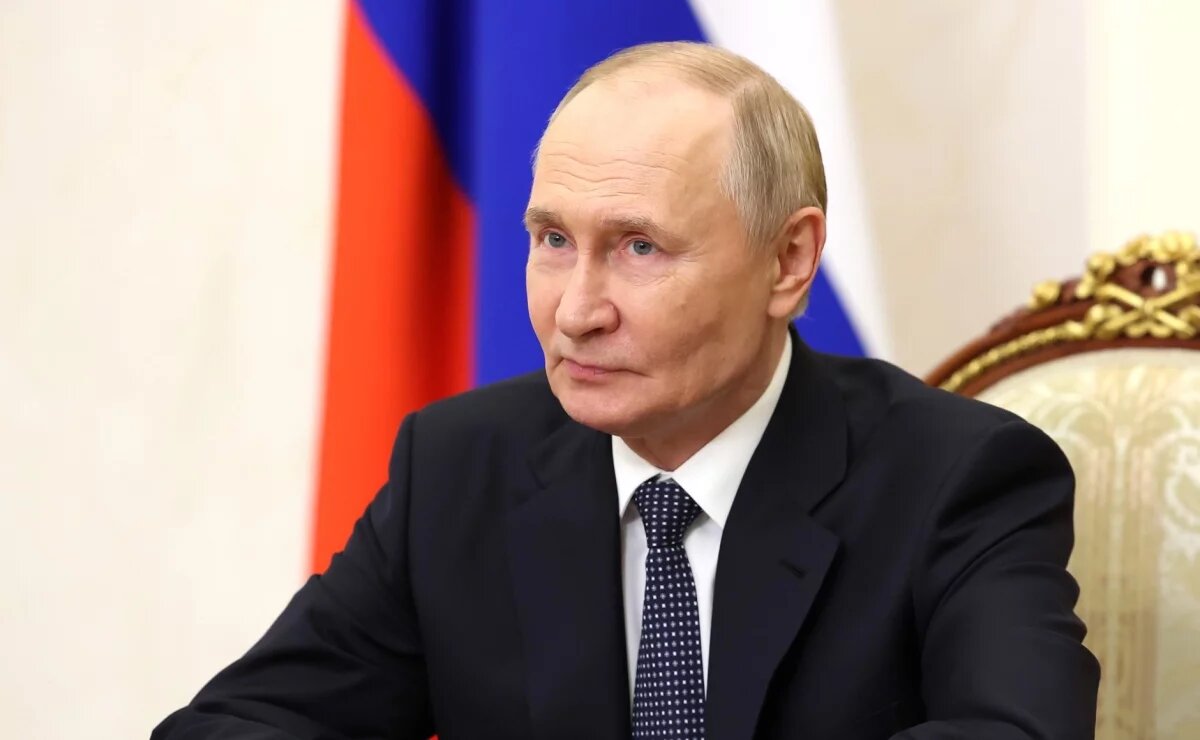    Путин в День народного единства встретил на Красной площади земляка