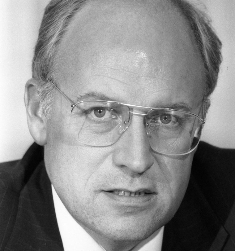    Дик Чейни закончил обучение в университете Вайоминга