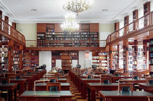 Источник: https://mel.fm/zhizn/knigi/2154873-moscow_library