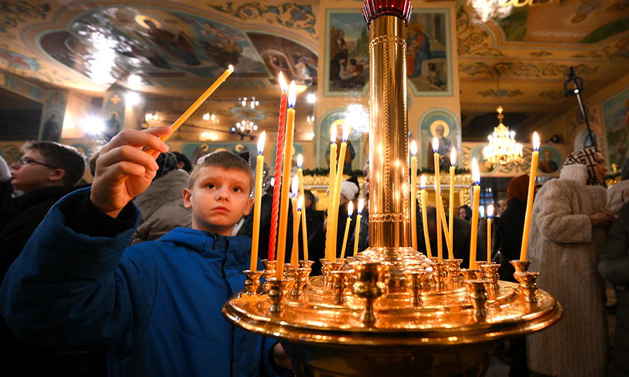 Церковный календарь на ноябрь 2025 года: главные праздники, посты и традиции