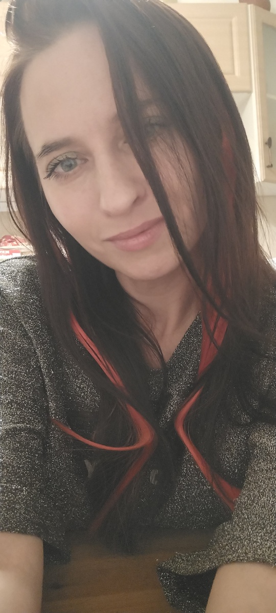 Тома автор канала 