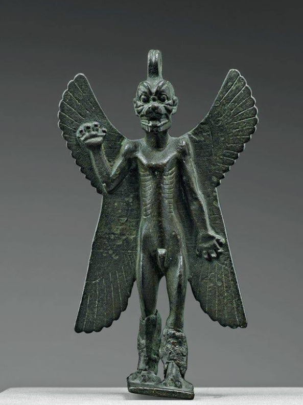 Фигура Пазузу высотой 15 см. в Лувре. 1-е тысячелетие до нашей эры (интернет)