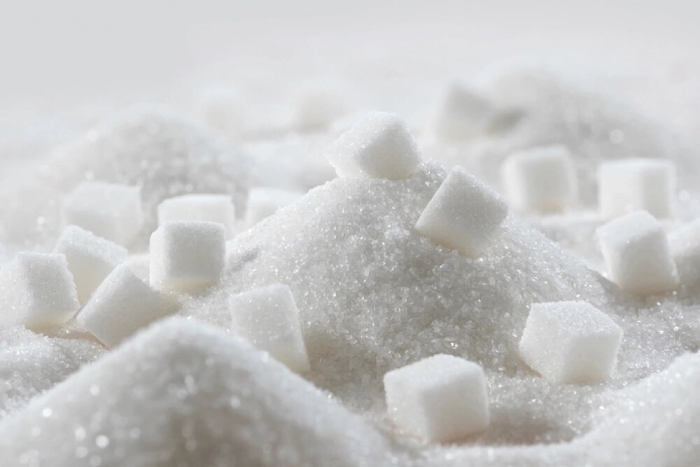    Рассыпанный сахар предсказывает человеку несущественный ущерб в делах. Фото: istockphoto.com